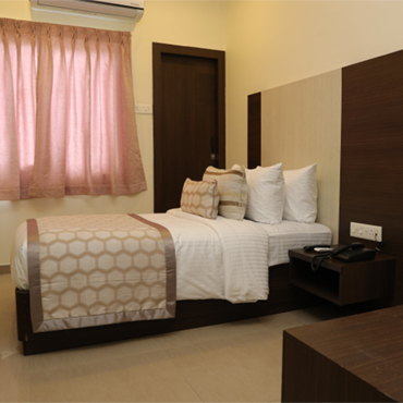 Best Hotels in palani